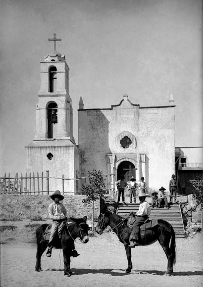 1138 Corner of the Plaza