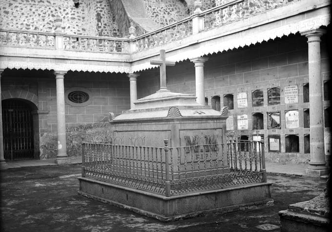 1181 Monument Miramon